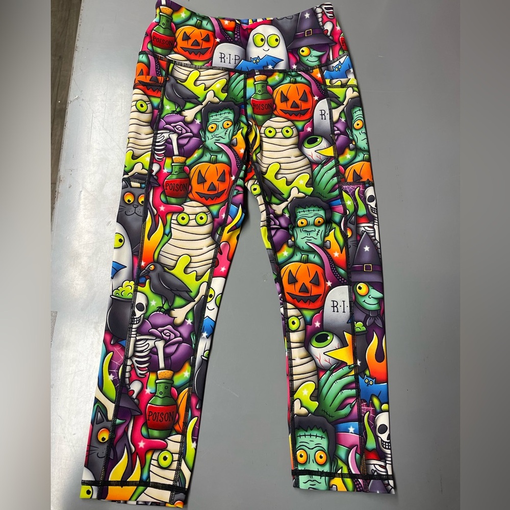 Constantly Varied Gear Halloween Monster Capri Leggings XS